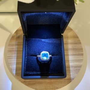 Blue topaz ring